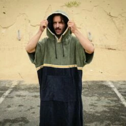 Poncho Surf Adulte Saint Jacques Wetsuits Kaki-Bleu -BEUCHAT vente poncho surf adulte saint jacques wetsuits kaki bleu 3