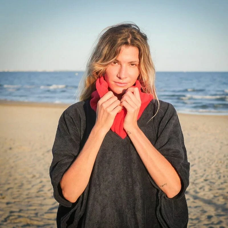 Poncho Surf Femme Saint Jacques Wetsuits Cape Bleu 3 Poncho Surf Femme Saint Jacques Wetsuits Cape Bleu